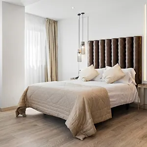 Urban Anaga Hotell